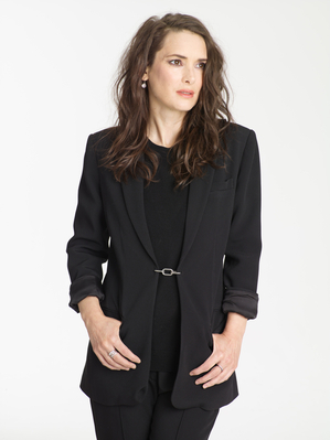 STPromosS01PressShoot_289229.jpg