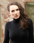 STPromosS01PressShoot_281329.jpg